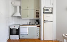 Wehost Spacious Studio For 5 With A Kitchen